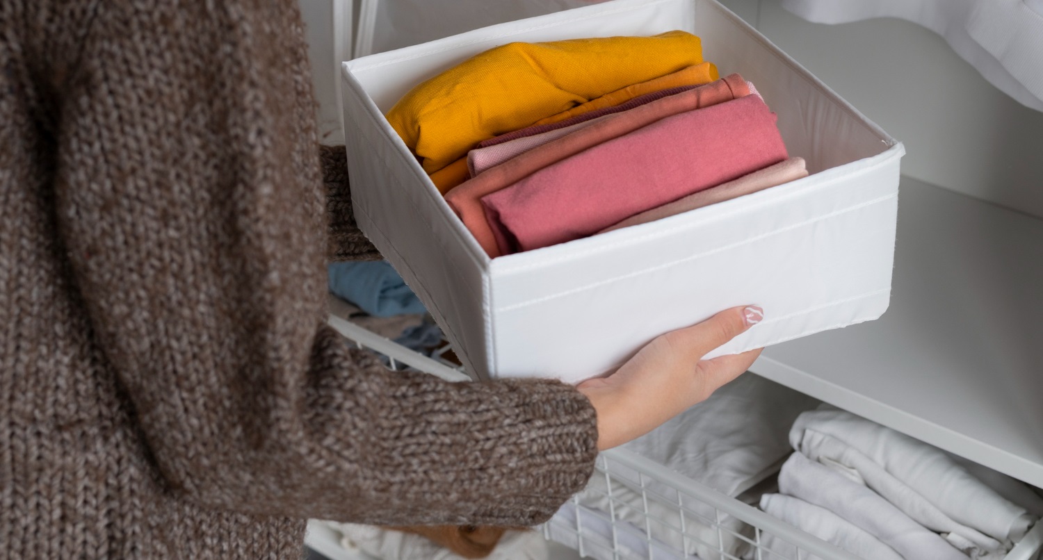 Small Closet Organization